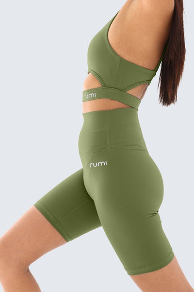 Rumi Earth - W Sun Zen Shorts 8” - Leaf - R124440LFP - Bottoms